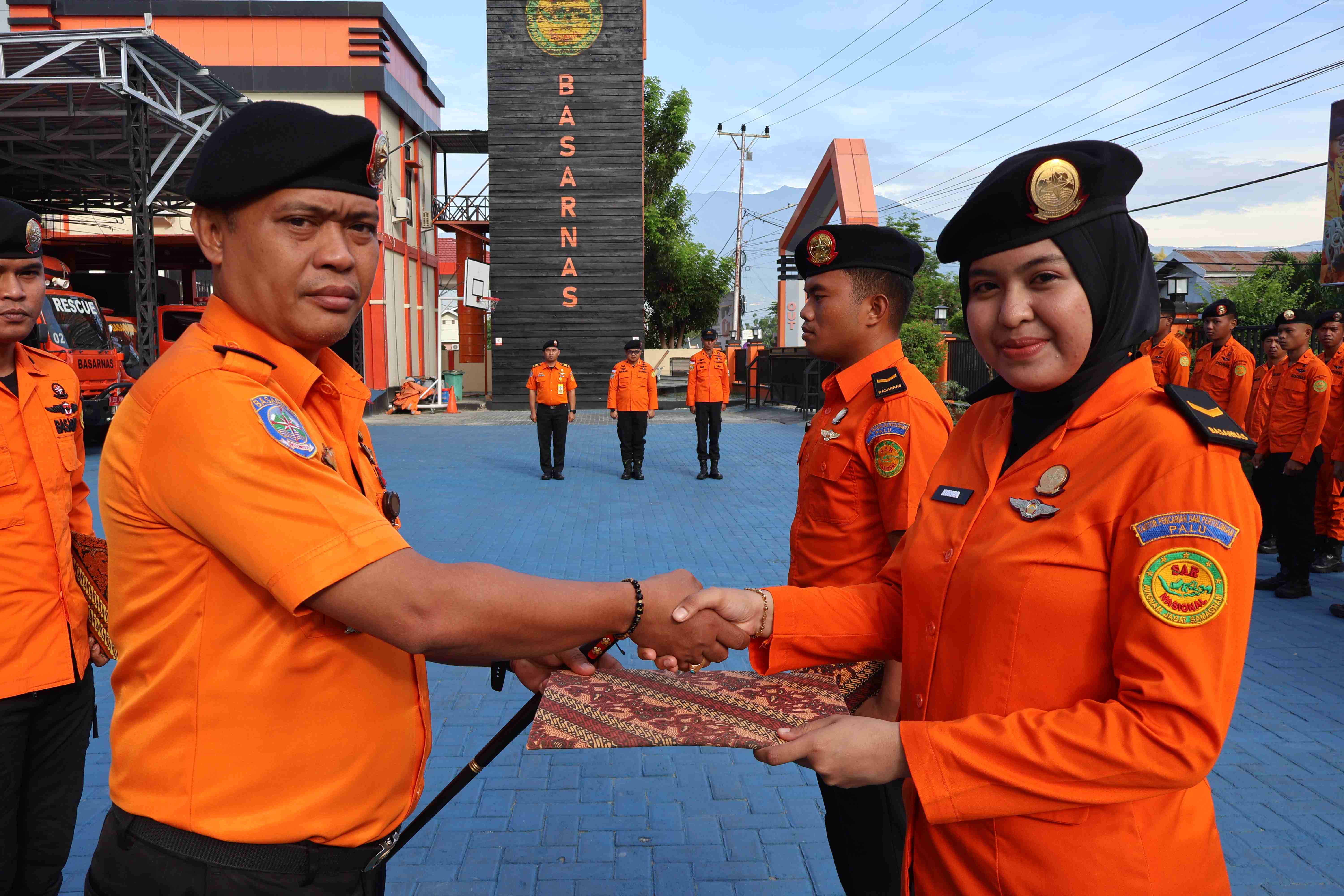 Dua Puluh CPNS Kantor Pencarian dan Pertolongan Palu Resmi Diangkat Menjadi PNS