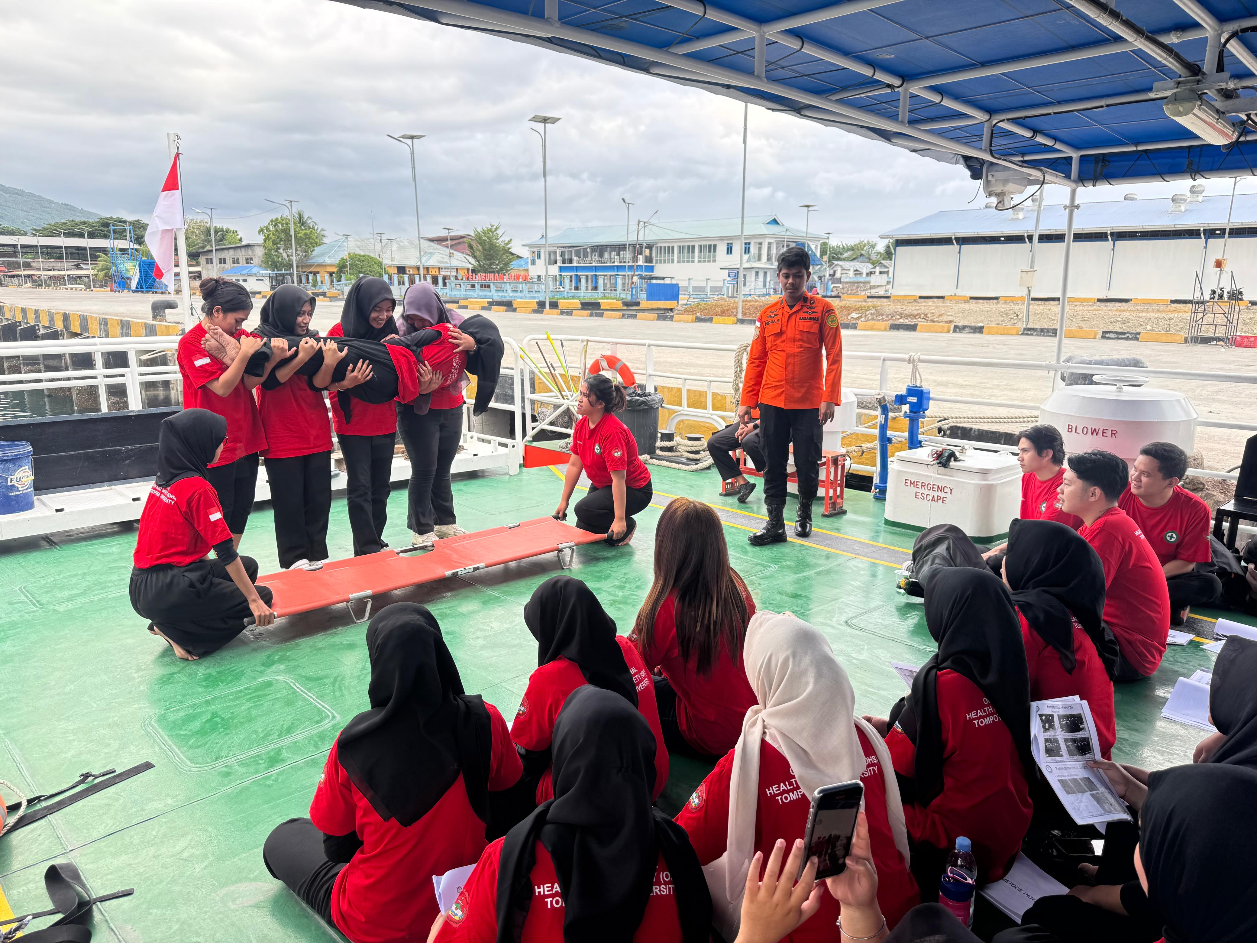 Pos SAR Luwuk Berikan Materi Water Rescue kepada Mahasiswa Fakultas Kesehatan Masyarakat UNTIKA Luwuk