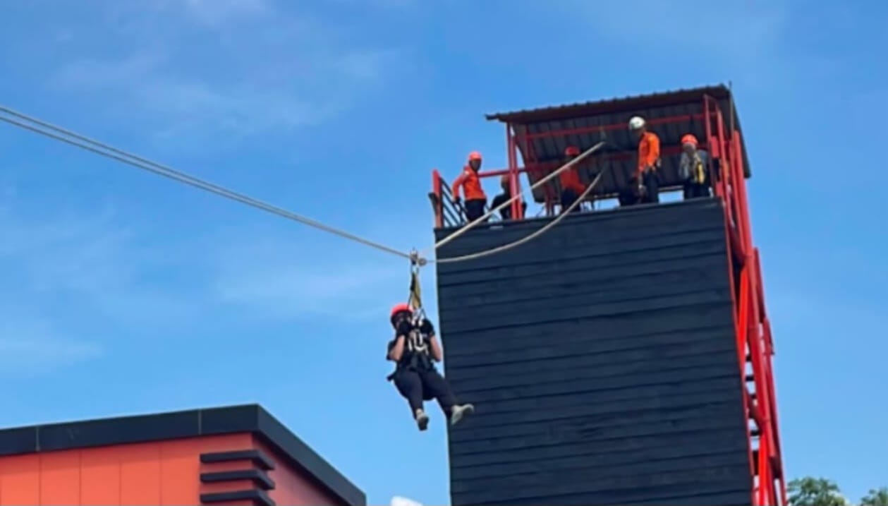 Siswa Dirgantara Flight School Kunjungi Basarnas Palu, Latih Disiplin dan Keberanian