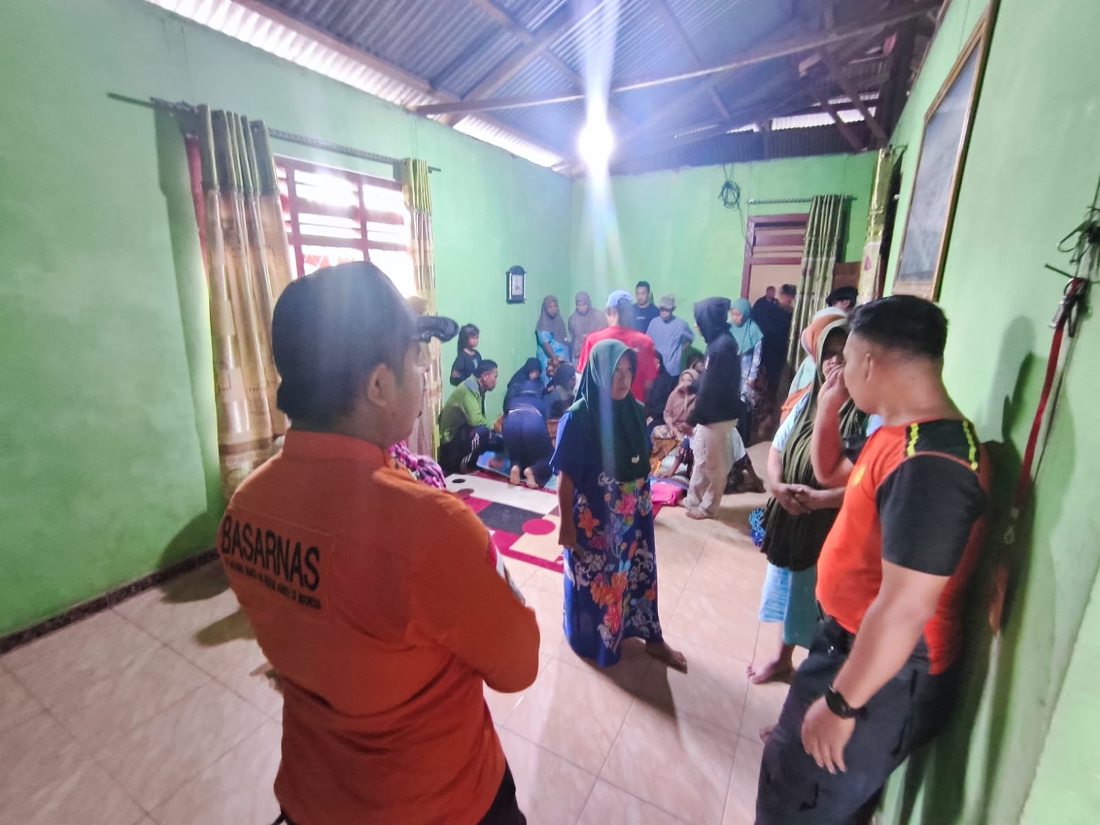 Nelayan Dilaporkan Hilang Saat Mencari Ikan, Ditemukan Meninggal Dunia di Atas Perahu